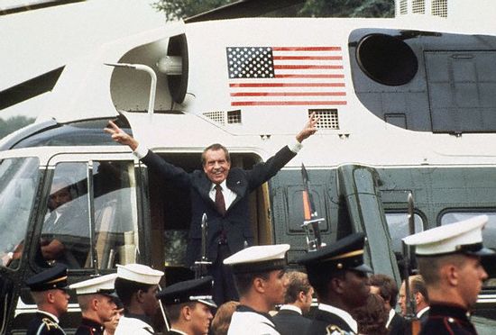 richardnixonhelicopter-august-9-1974.jpg