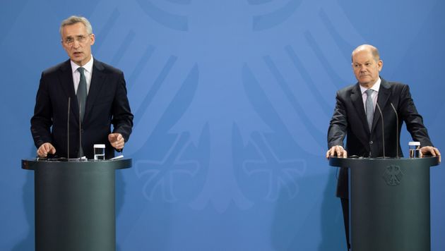 German chancellor Olaf Scholz and Nato secretary general Jens Stoltenberg during a briefing about Russia and Ukraine