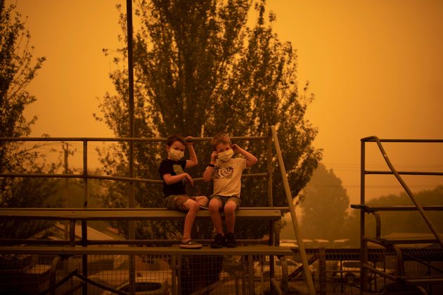 Children wear masks in southern New South Wales, Australia after bushfires in 2019