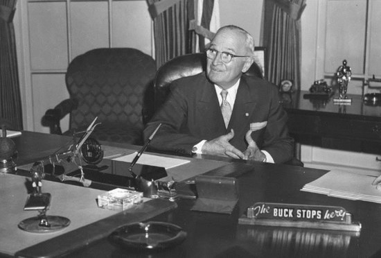 truman-intro-buck-stops-l.jpg