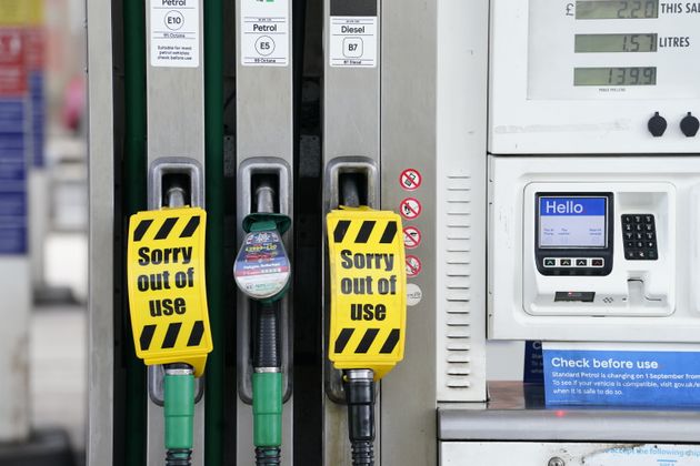 <strong>A petrol station in Sheffield which is closed due to having no fuel.</strong>