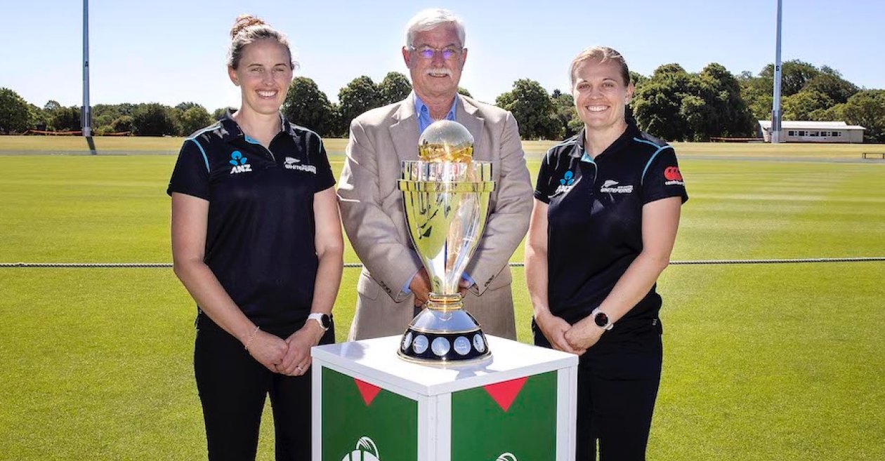 Amy Satterthwaite, Richard Hadlee and Lea Tahuhu