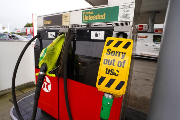 <strong>Pumps out of action due to fuel shortages at a Texaco franchise garage in Helston, Cornwall.</strong>