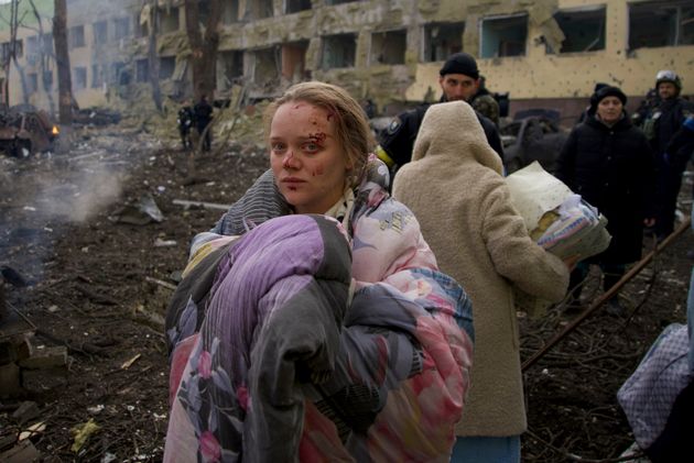 <strong>Mariana Vishegirskaya stands outside a maternity hospital that was damaged by shelling in Mariupol, Ukraine.</strong>