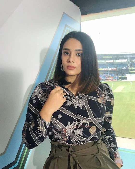 Mayanti langer | Instagram