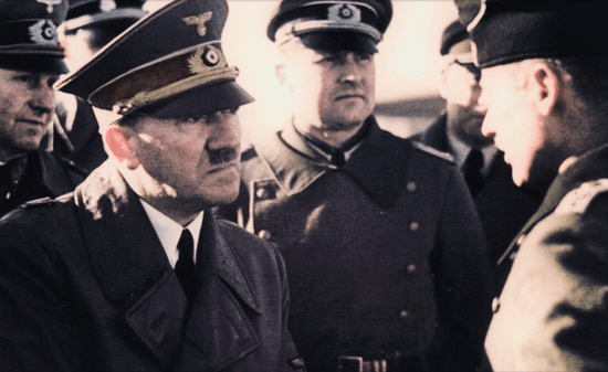 Adolf_Hitler_Meeting_Soldiers.png