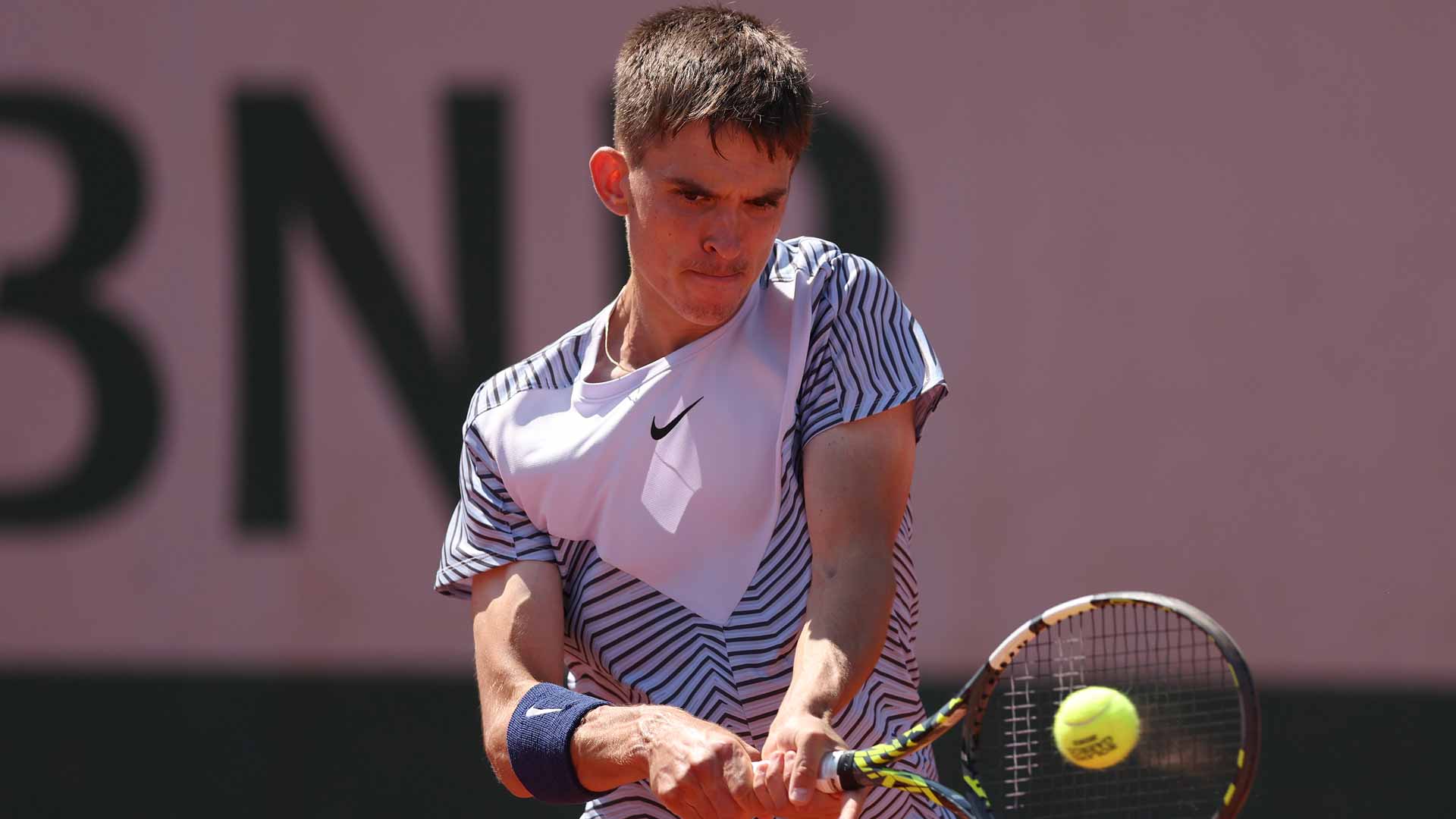 Dino Prizmic wins the 2023 Roland Garros boys' singles title.