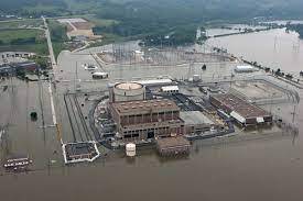 Kansasnuclearplant2011flood.jpg